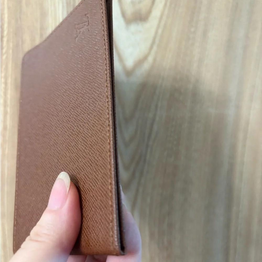 Authentic Louis Vuitton Tan Brown Textured Leather Card Wallet unisex